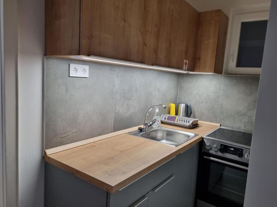 Downtown Studio Apartman Πετς Εξωτερικό φωτογραφία