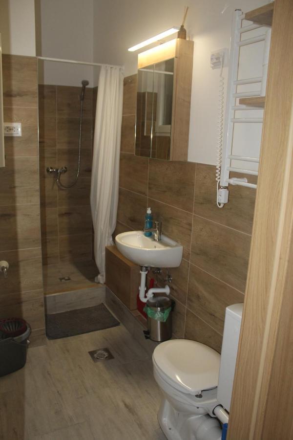 Downtown Studio Apartman Πετς Εξωτερικό φωτογραφία