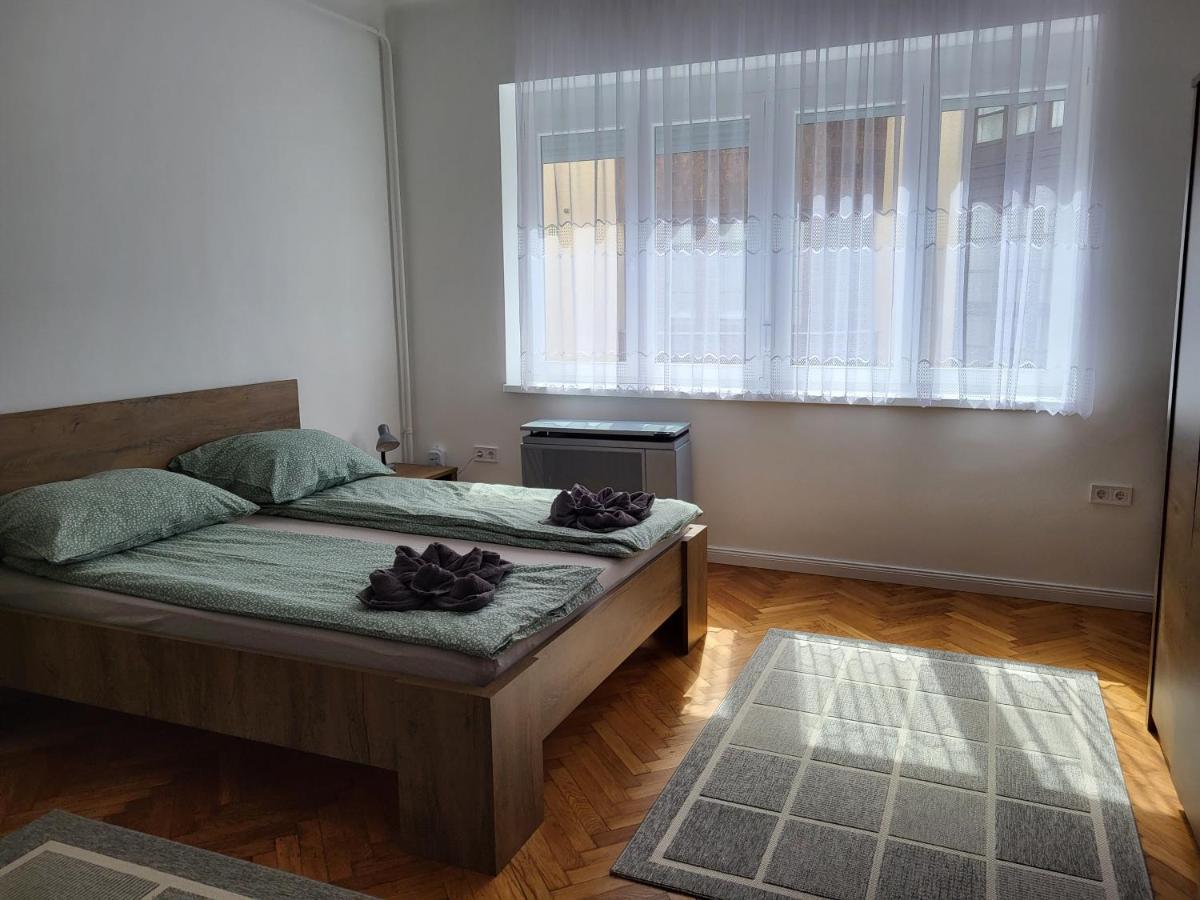 Downtown Studio Apartman Πετς Εξωτερικό φωτογραφία